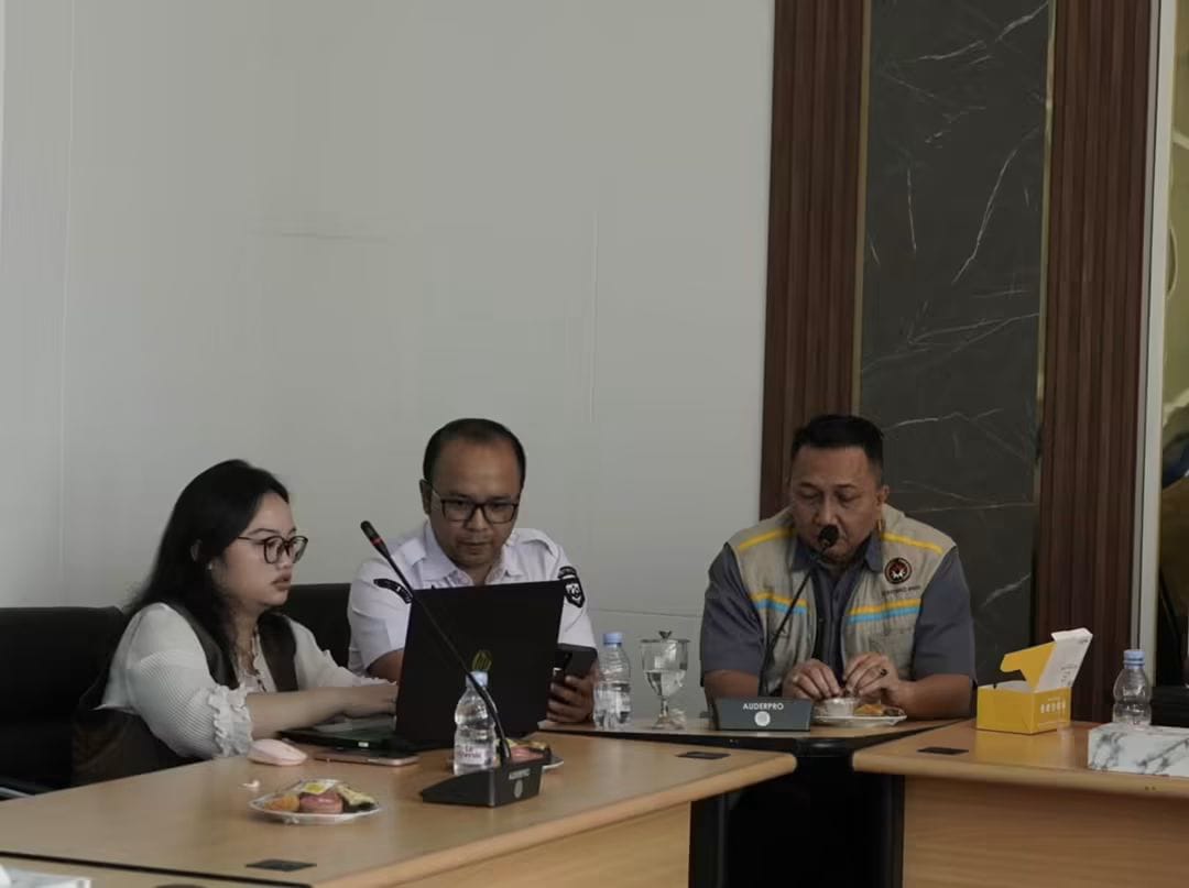 Suasana evaluasi pasca bencana Pemko Padang Panjang bersama jajaran Kemenko PMK.